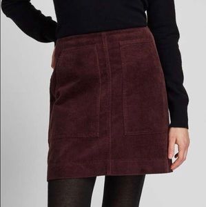 Uniqlo Corduroy mini skirt size 0 / 24 inches wine